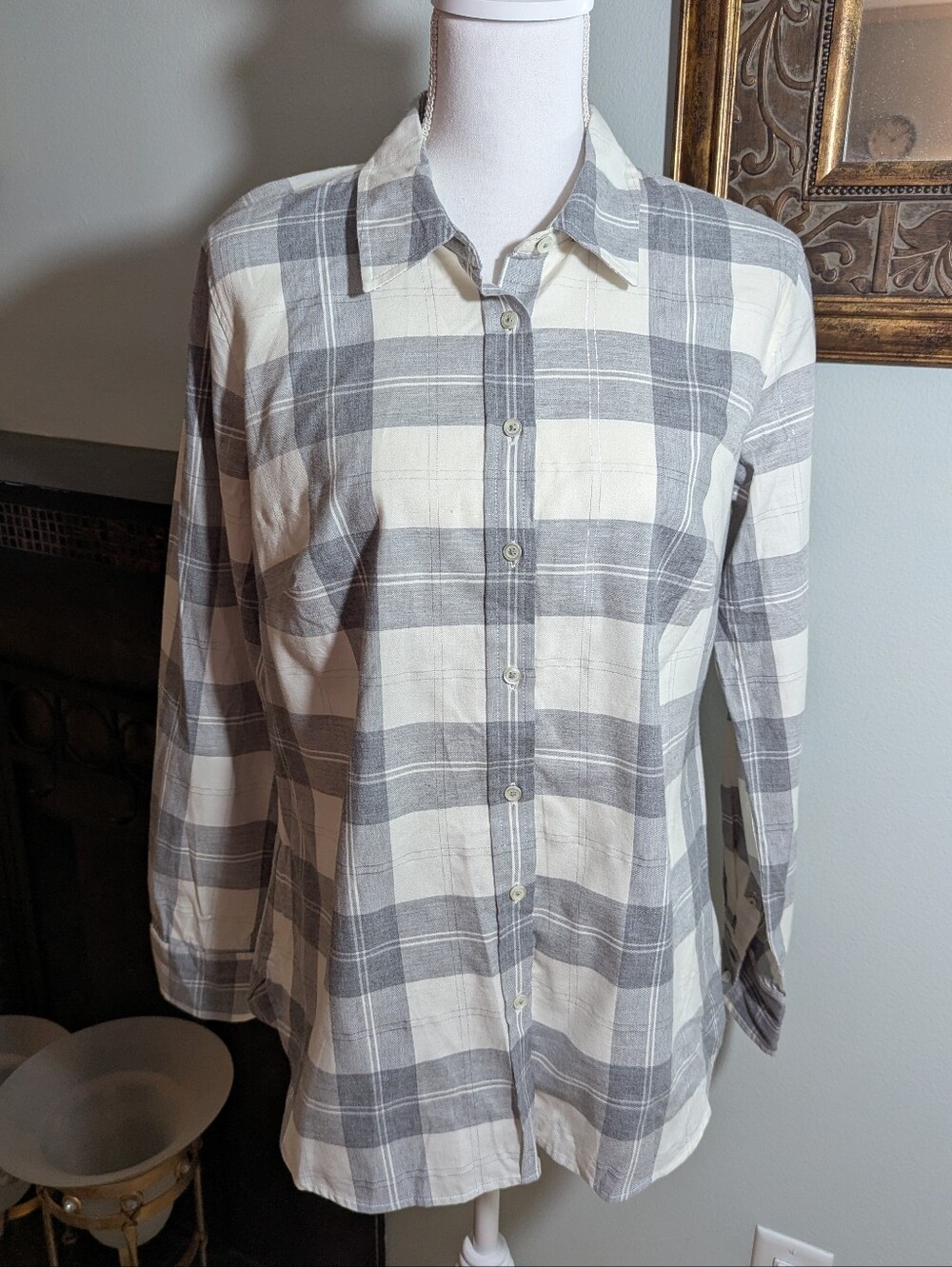 Talbots Wms Medium Metallic Flannel Modern Classic Shirt Chimney Plaid Gray 131